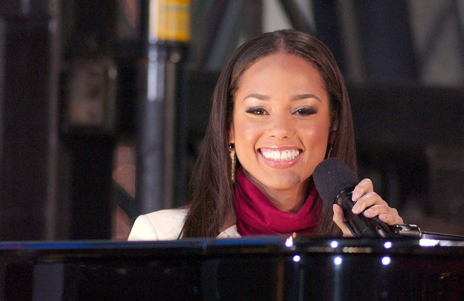 Does Alicia Keys Have Any Siblings?