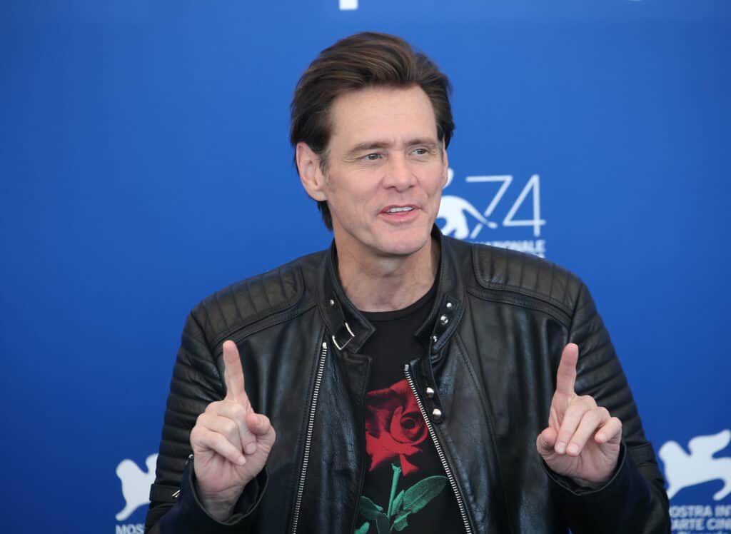 Is Jim Carrey LeftHanded?