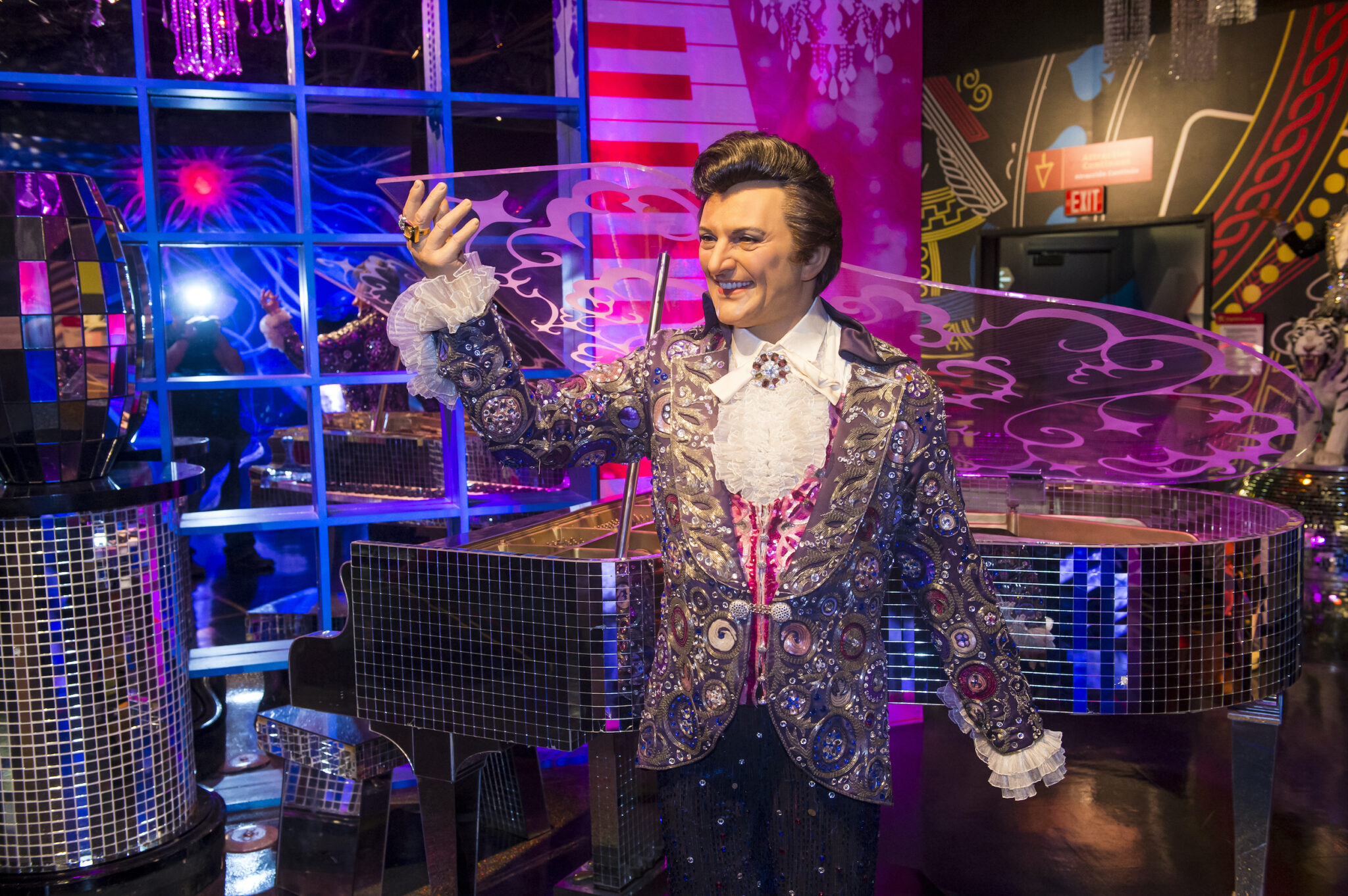 who-did-liberace-leave-his-money-to-net-worth-revealed