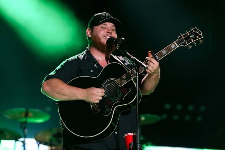 was-luke-combs-in-the-military