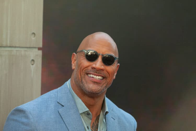How Fast Can Dwayne &lsquo;The Rock&rsquo; Johnson Run?