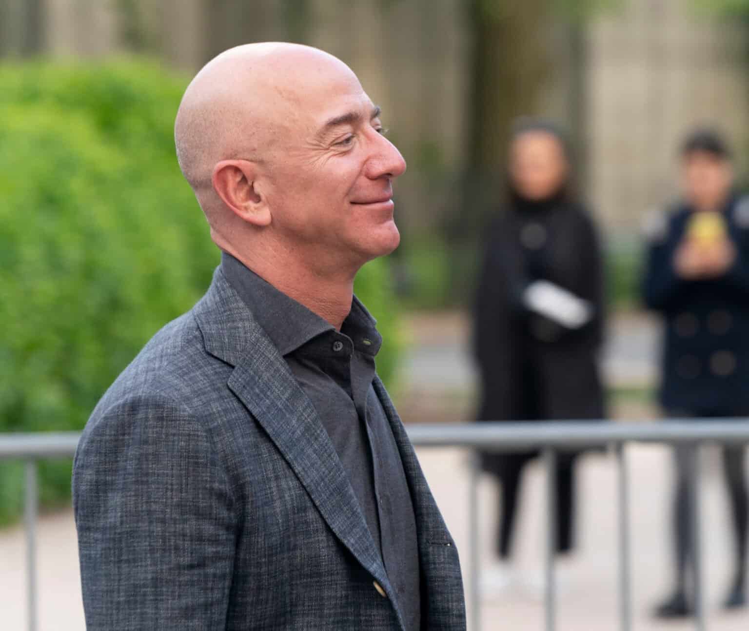 jeff bezos wake up time jeff bezos wake up time