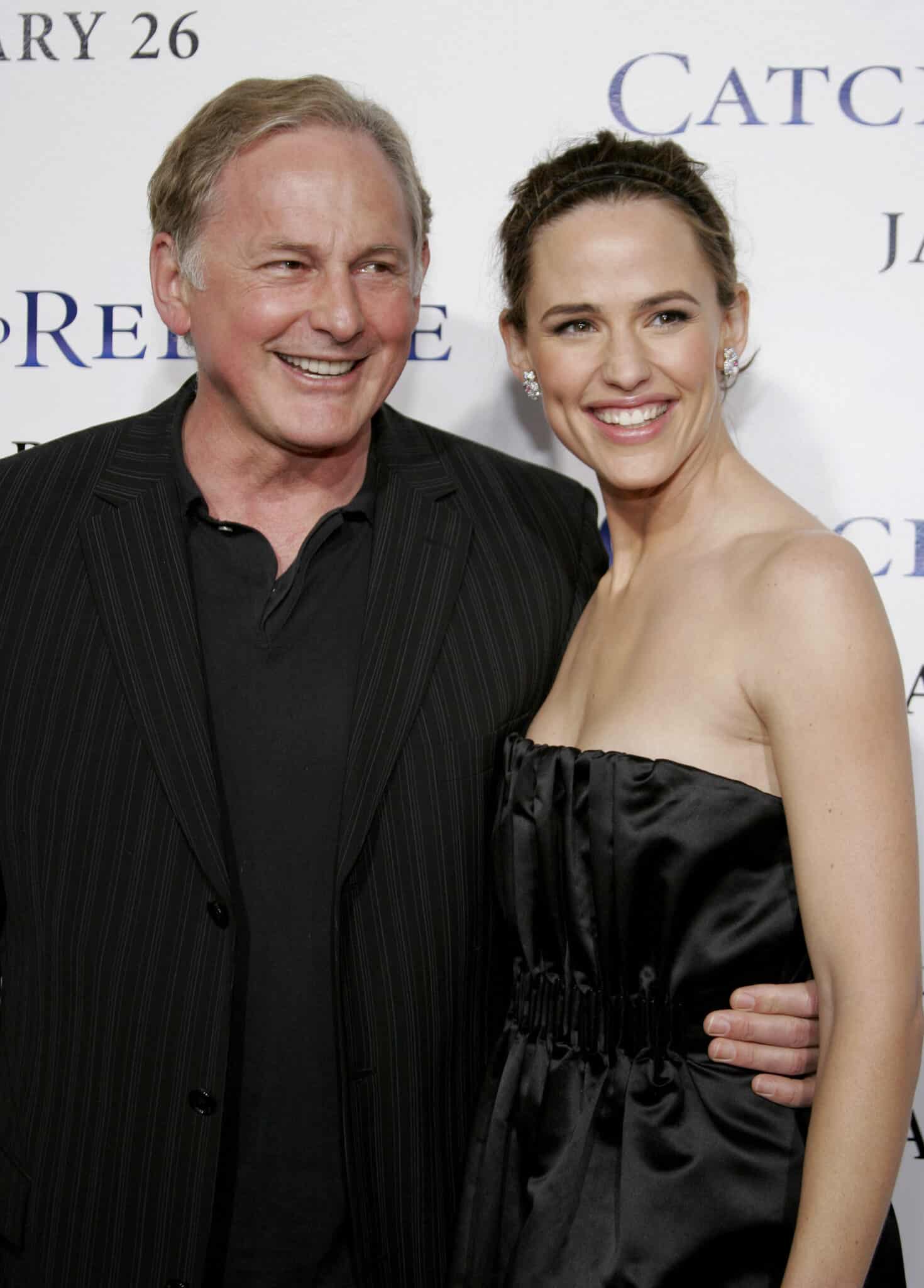 Are Victor Garber and Jennifer Garner Related?