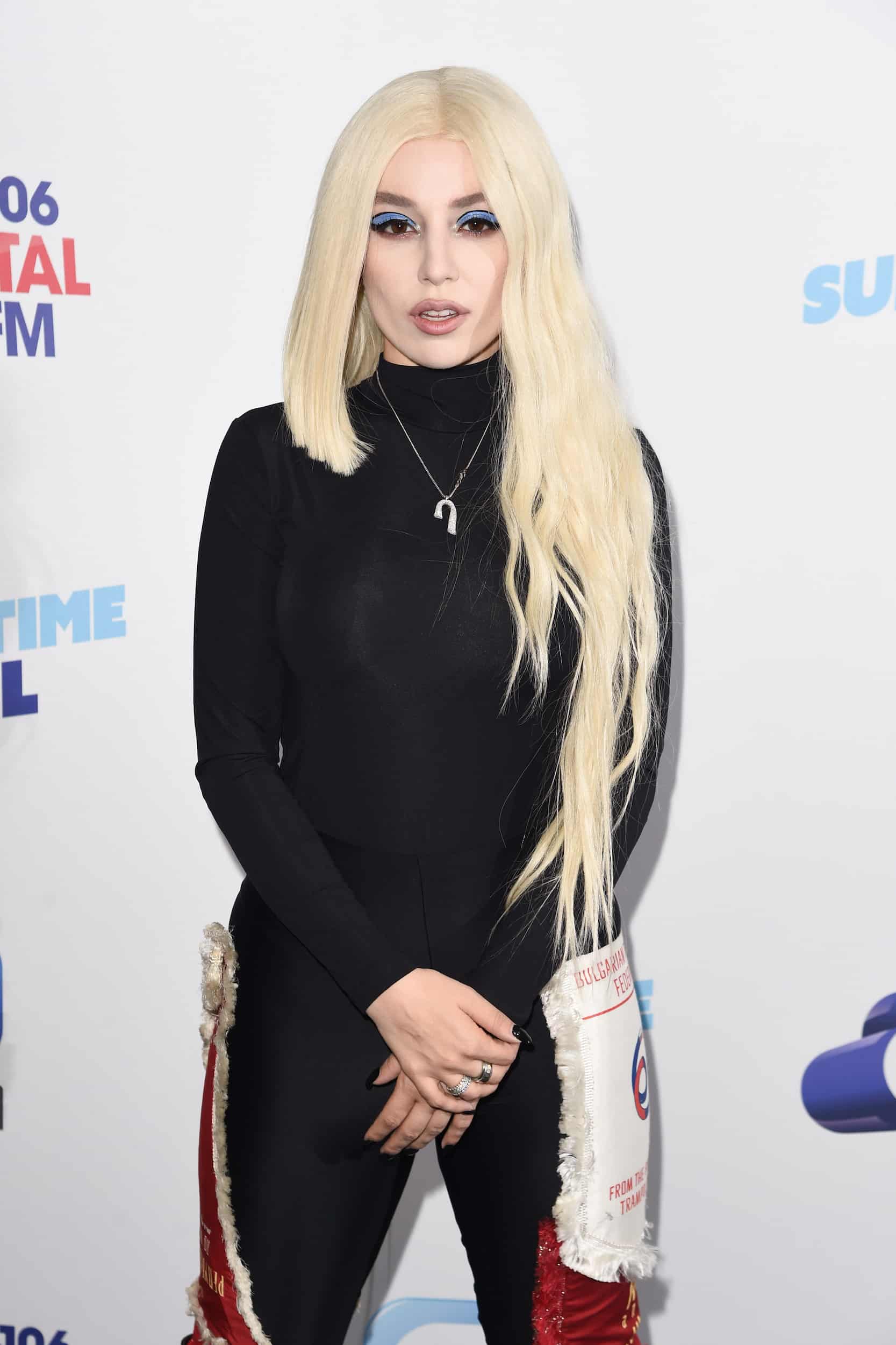 ava max brother