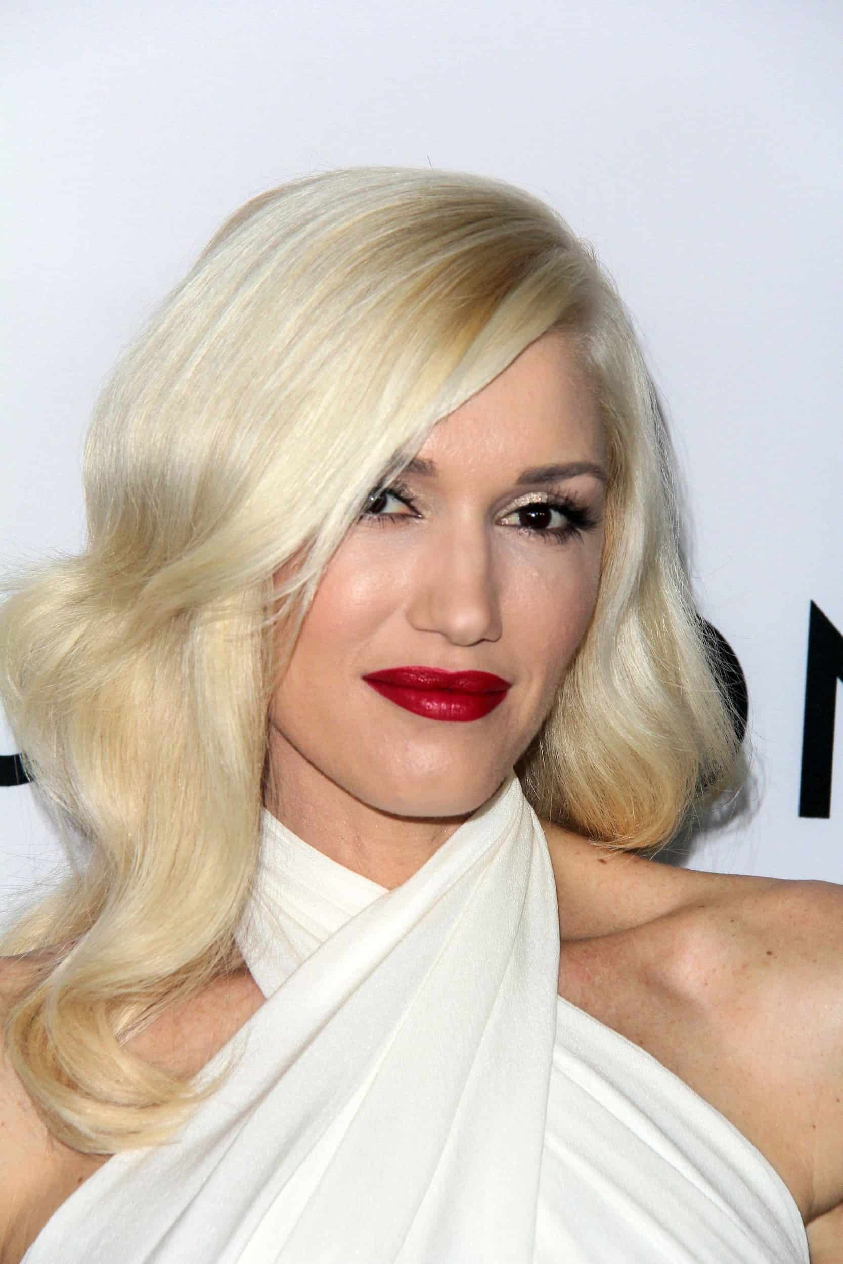 gwen stefani red lipstick shade